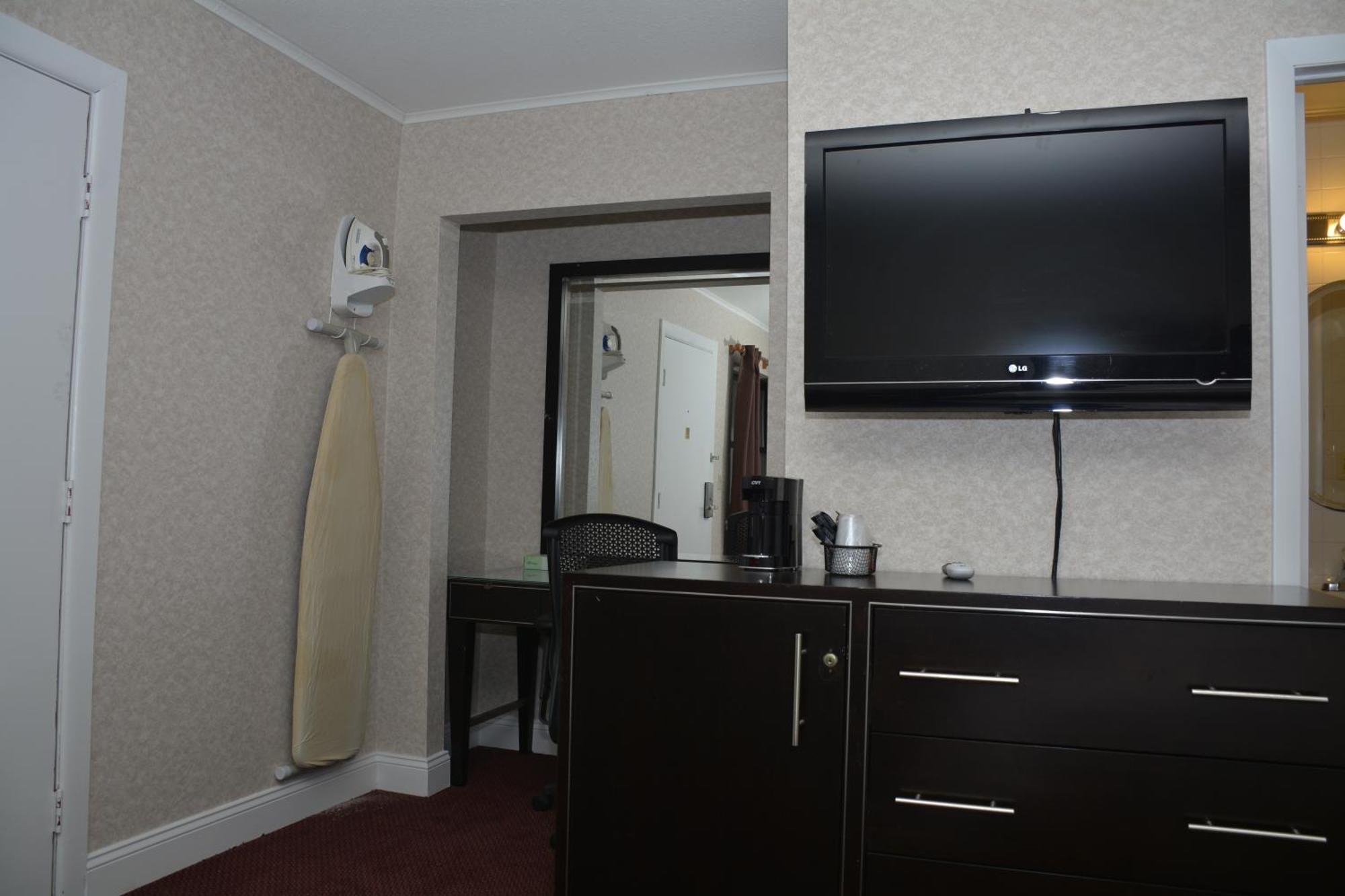 Atlantic Inn And Suites - Wall Township Екстериор снимка